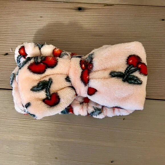 Bundle of 2 Cherry Makeup Headbands, NEW - Picture 4 of 4